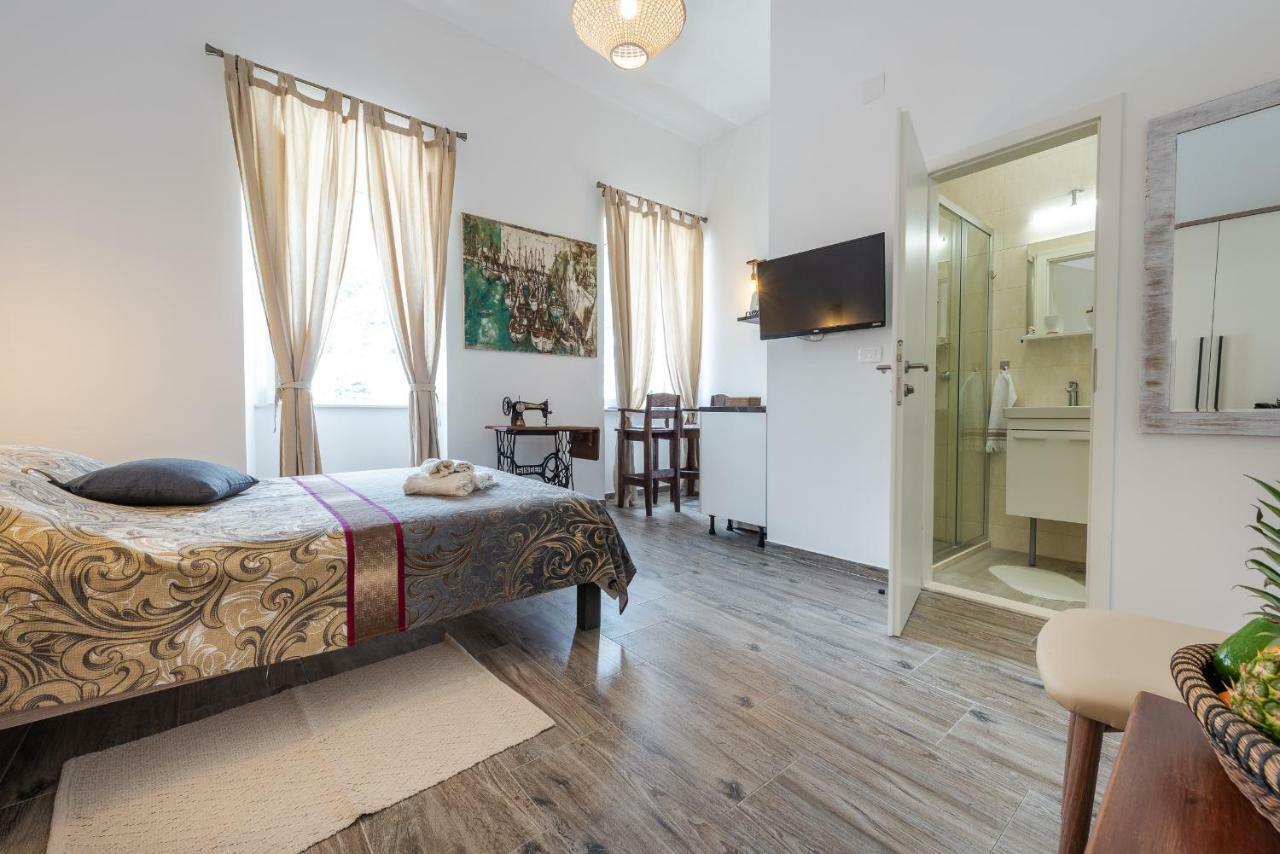 Apartment Brand New With Old Port View- Mala Vrata